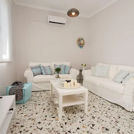 Vinieris Villas - Rea's Luxury Apartamento